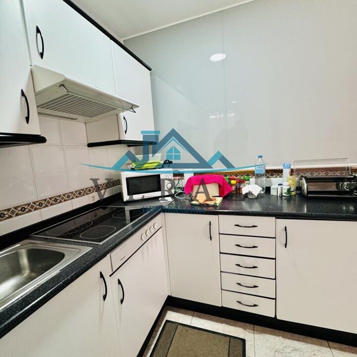4067305-0d26f174