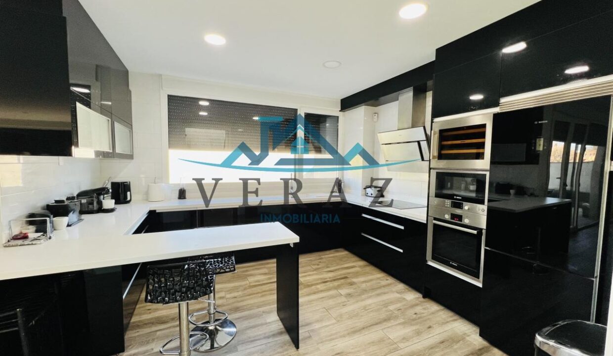 4117274-9a3baed6